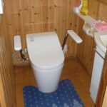 手すり一体型トイレの交換